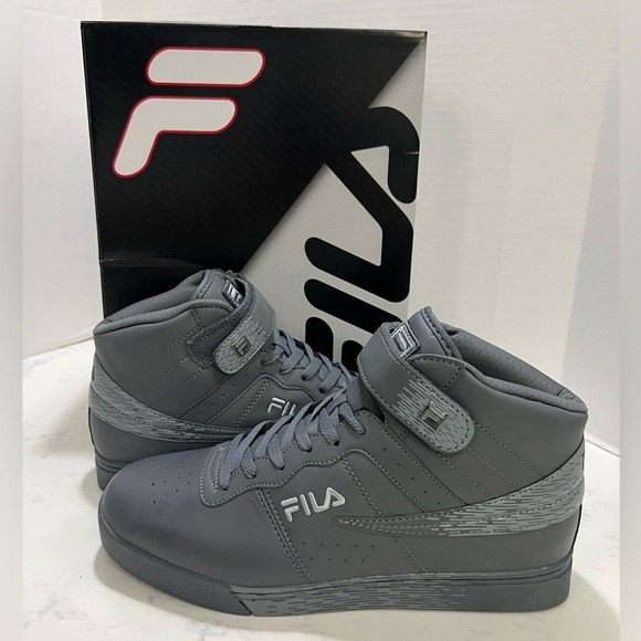Fila Gray Sneakers with Padded Collar and Lace-Up Closure - Picture 3 of 9